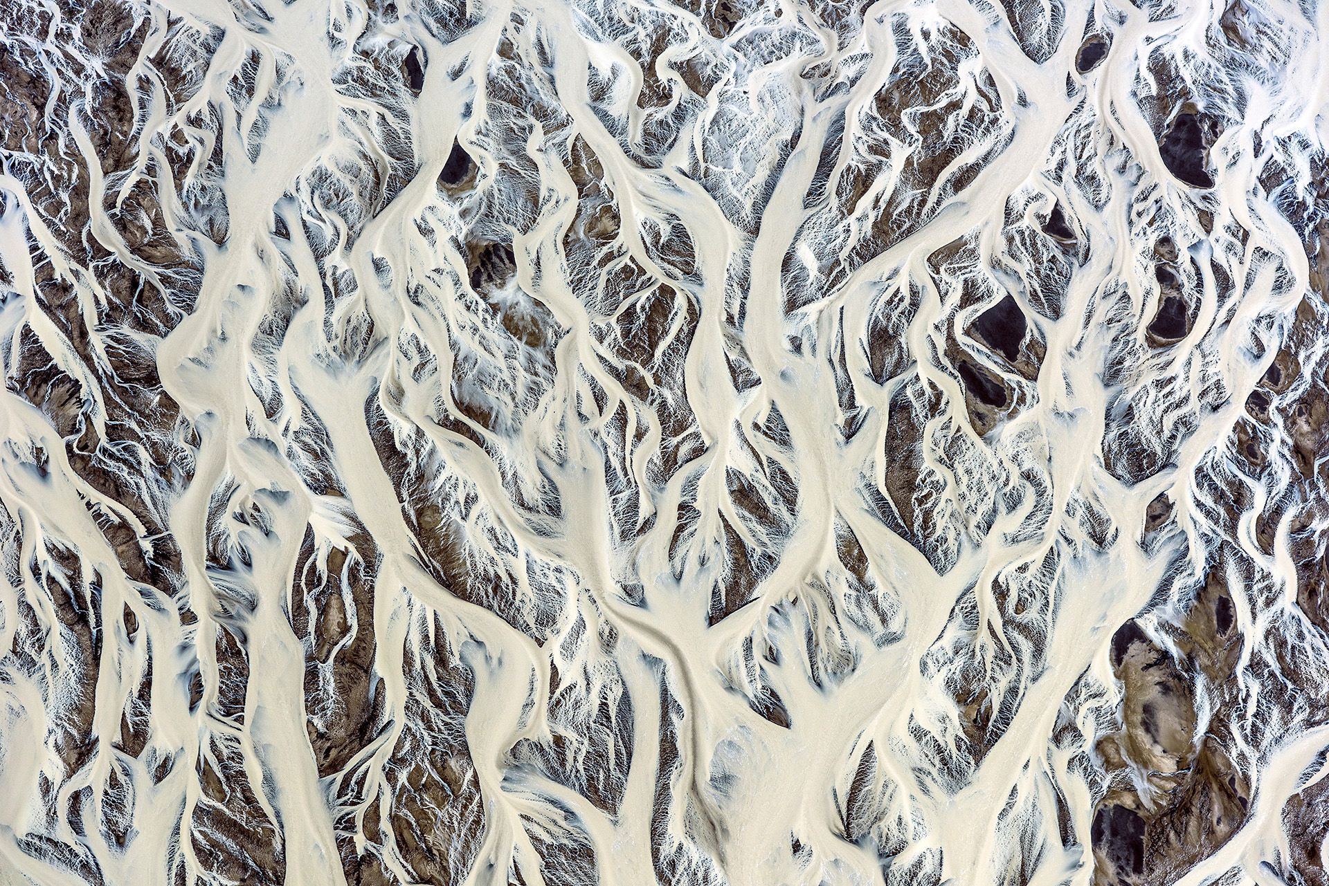 Icelandic glacial river pattern